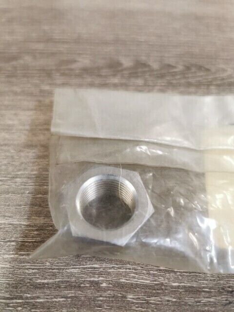 NOS SUZUKI GT250 1973 - 1977 GT550 GT380 GT750 NUT 51353-31700 S36