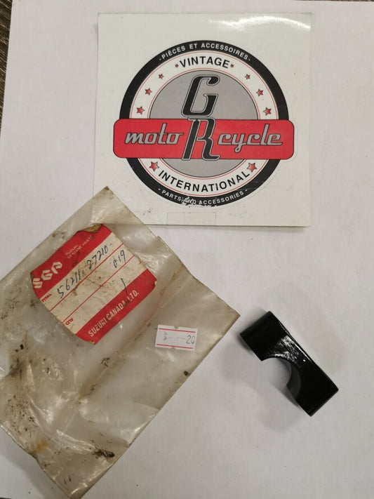 NOS SUZUKI HANDLE HOLDER 56211-27210-019 Superseded by 56211-29320-291 S24