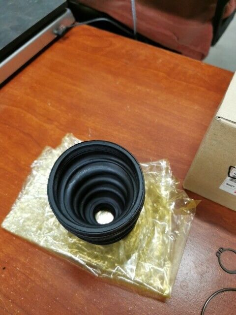 NOS Kawasaki KVF650 KVF750 REAR DRIVE SHAFT DOJ BOOT KIT 49006-0019 K37