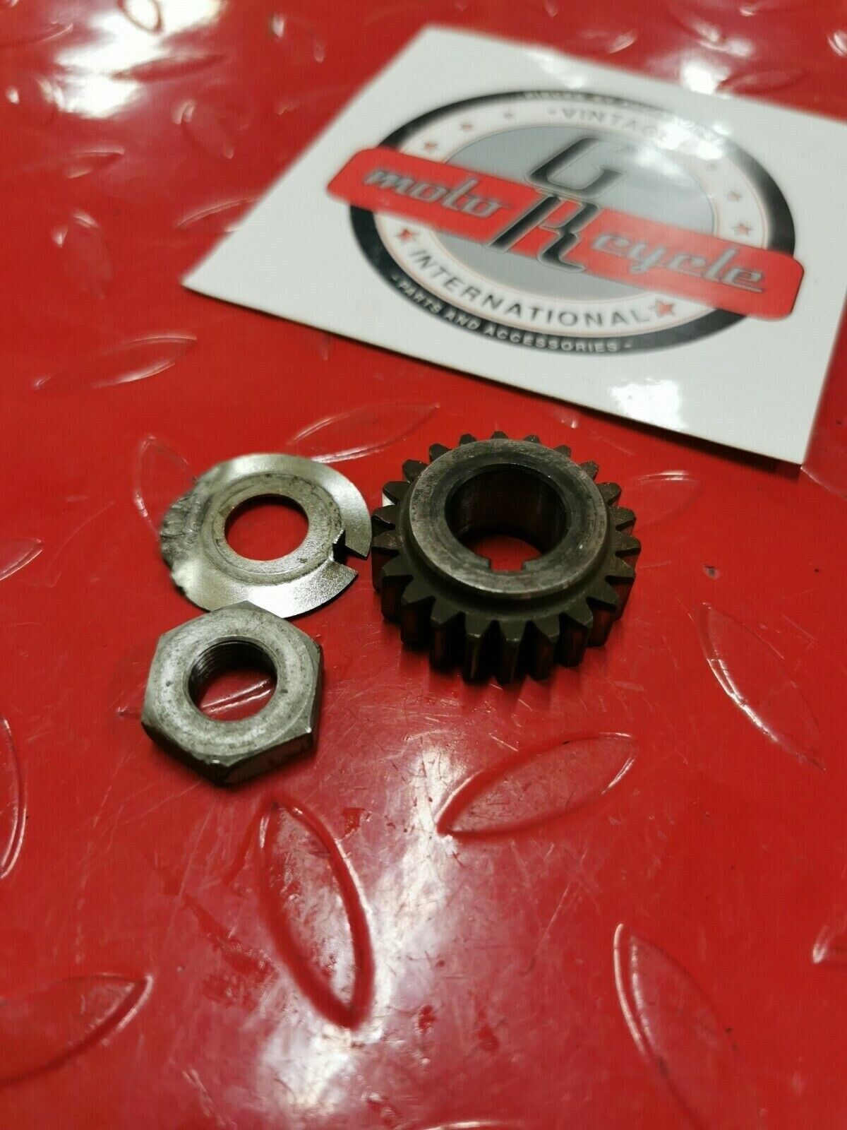 Kawasaki KX80 1979 primary drive gear