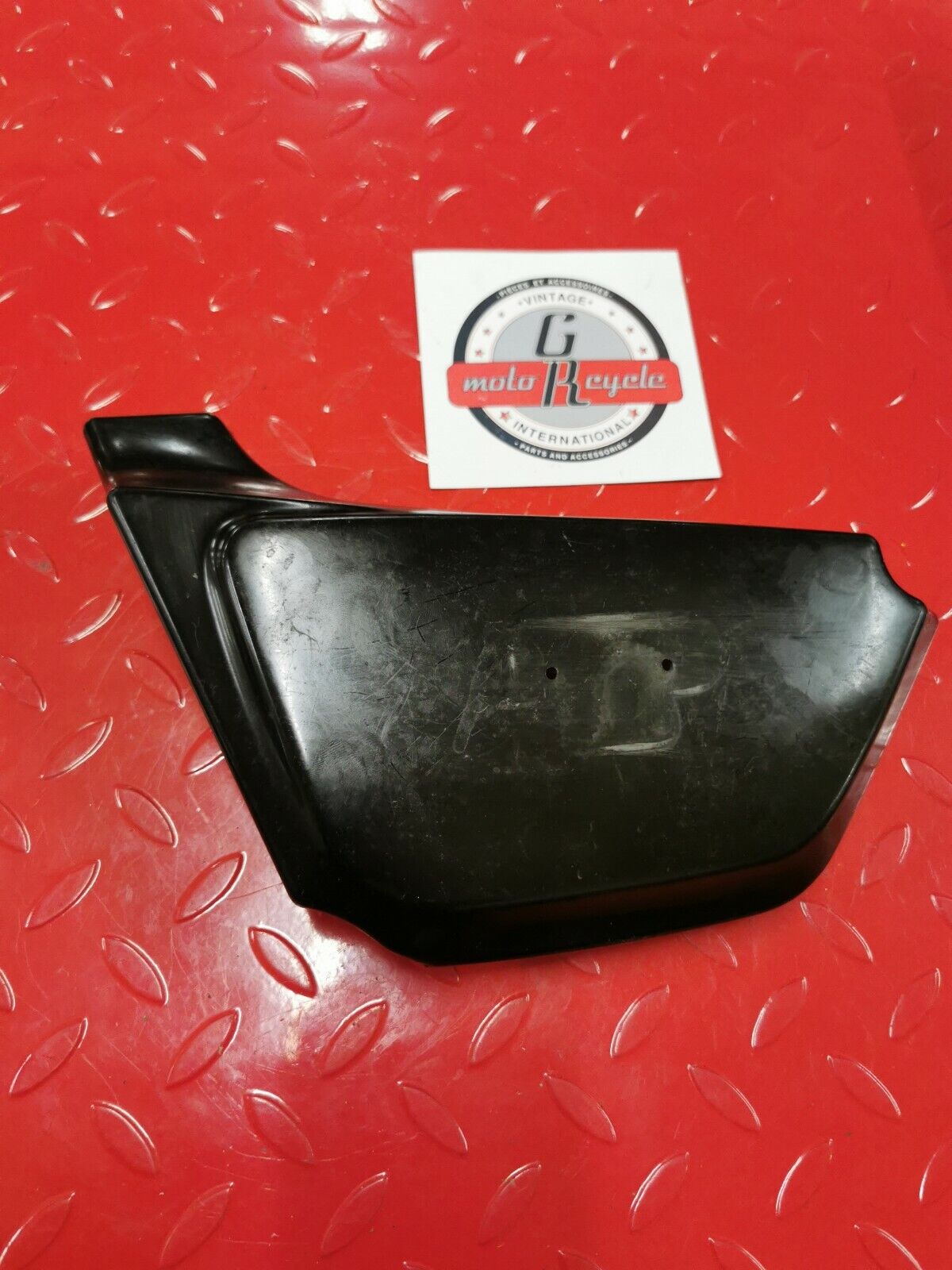 Kawasaki KZ550 LTD 1983 left side cover panel fairing 2