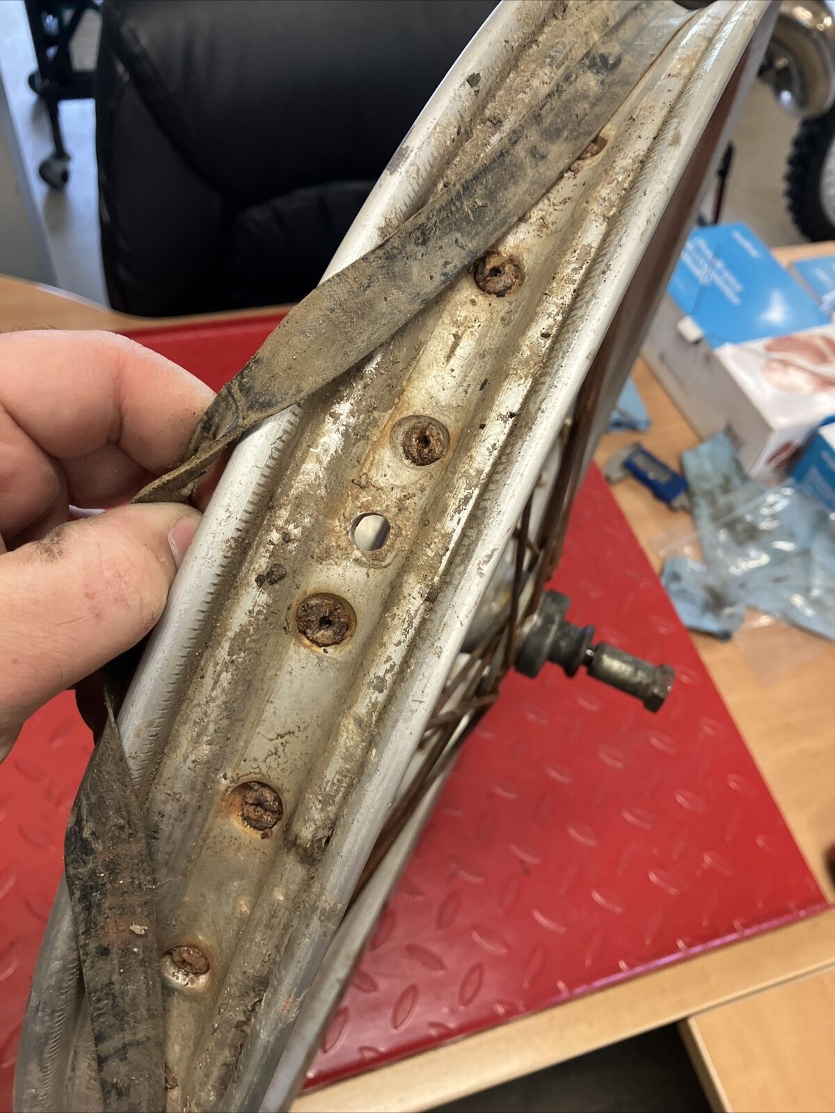 Kawasaki KD125 KD175 1975 1976 1977 1978 1979 Front wheel