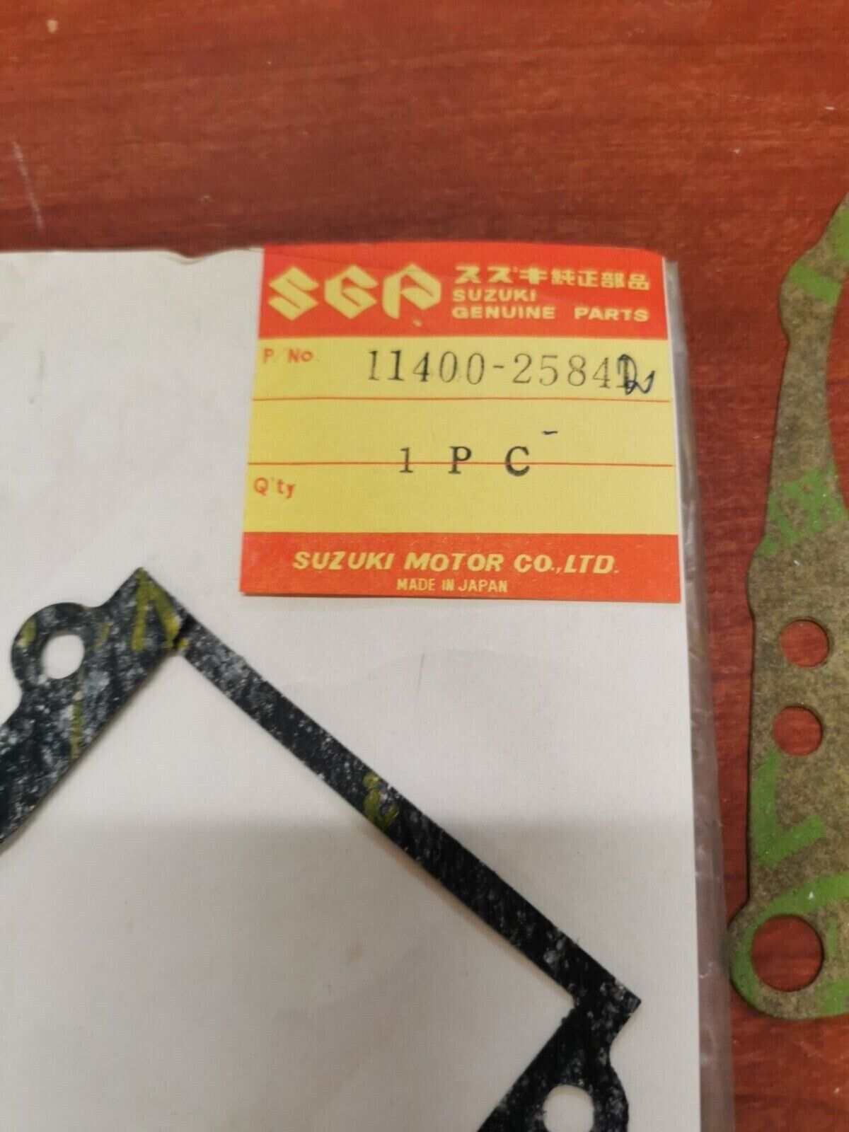 NOS SUZUKI TS100 TC100 GASKET KIT INCOMPLETE 11400-25841 SUB. 11400-25844 S31