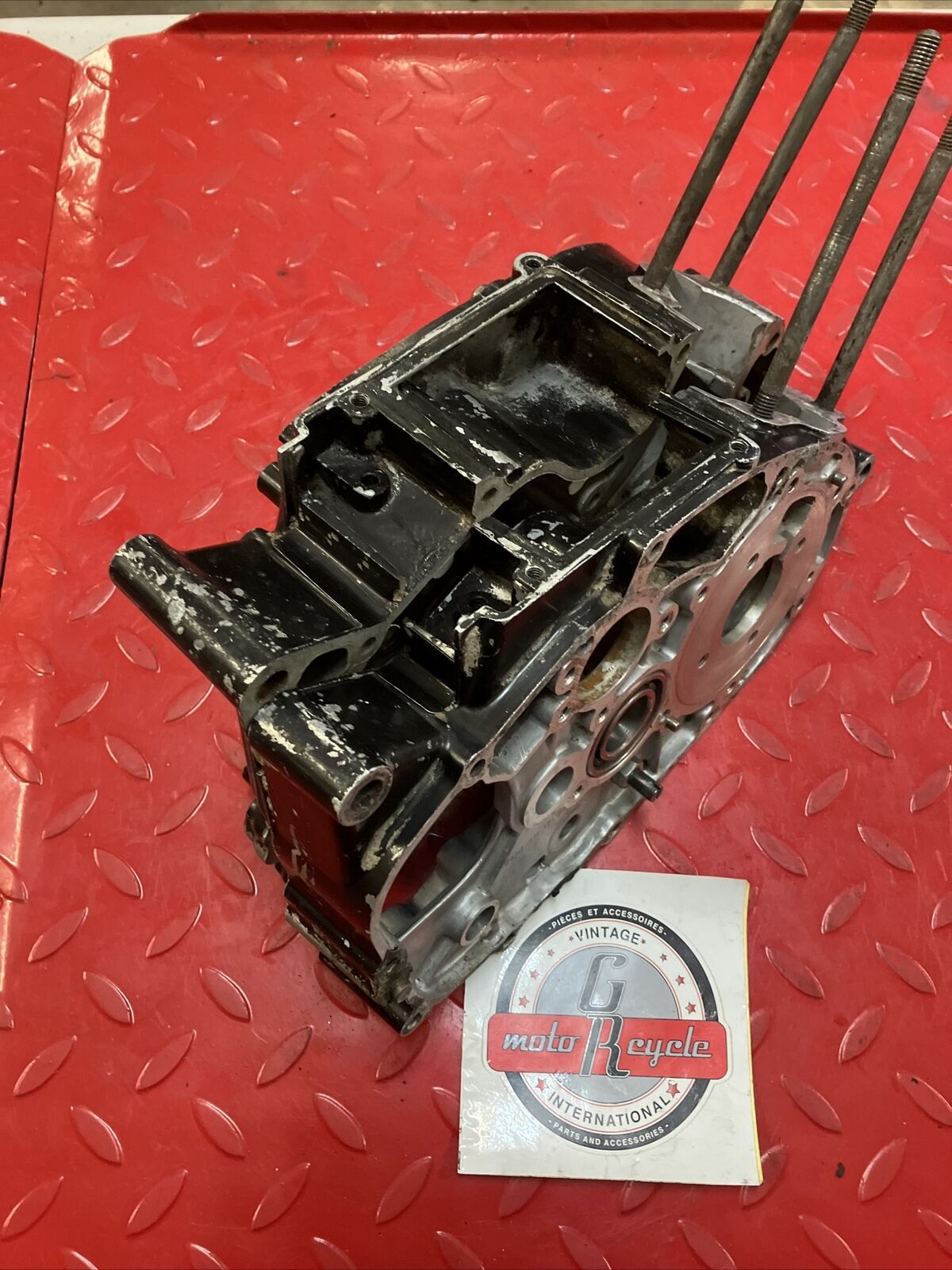 Kawasaki G4TR 1972 left right crankcase 1970 1971 1973