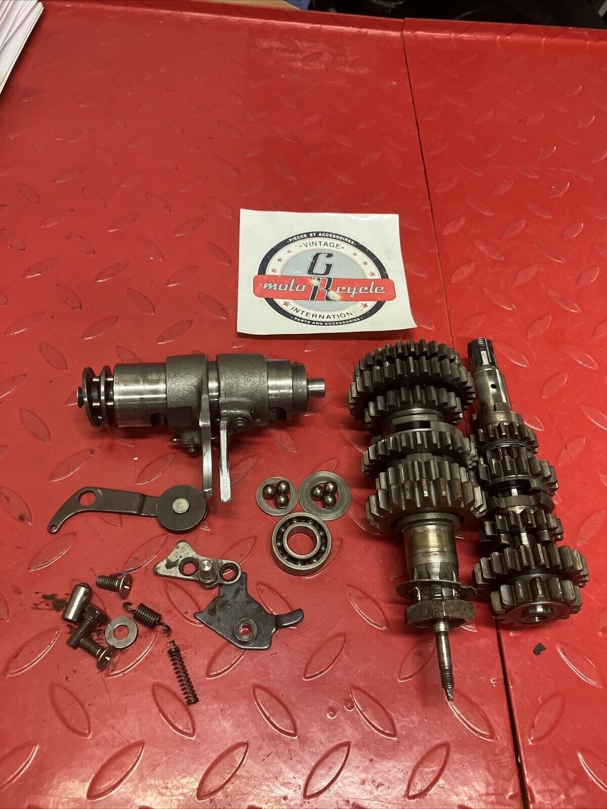Suzuki RV125 1975 transmission shaft gear gearshift gear shift drum cam forks