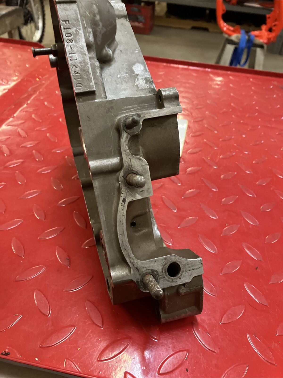 Suzuki RM125 1985 right crankcase crank case
