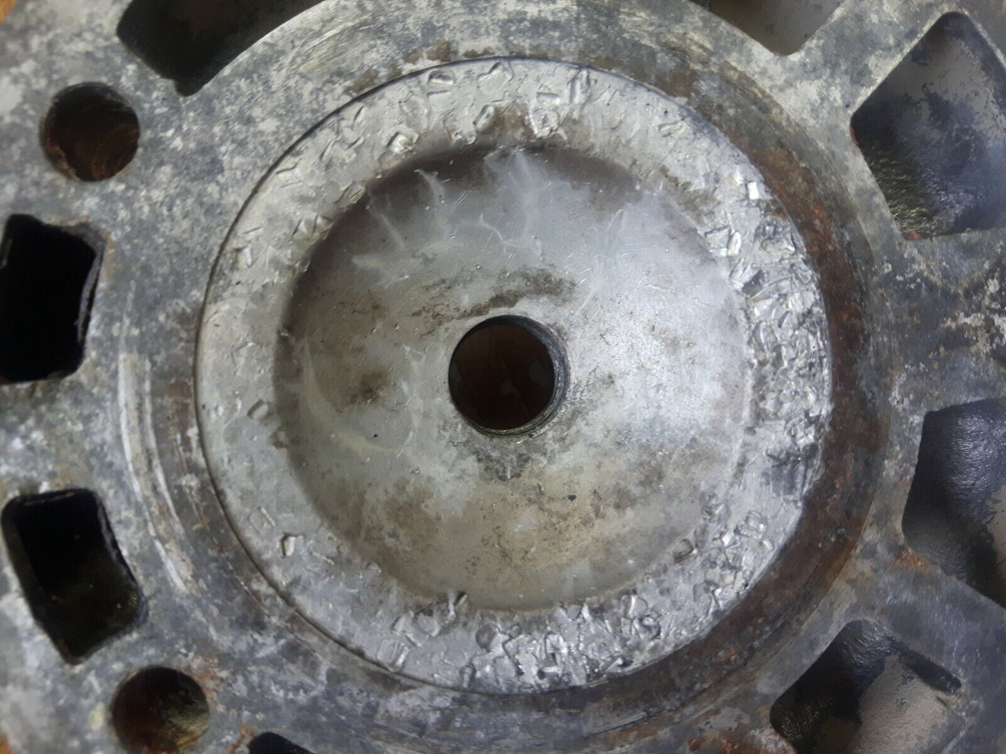 Yamaha YZ125 1986 cylinder head cover 1987 1988 1989