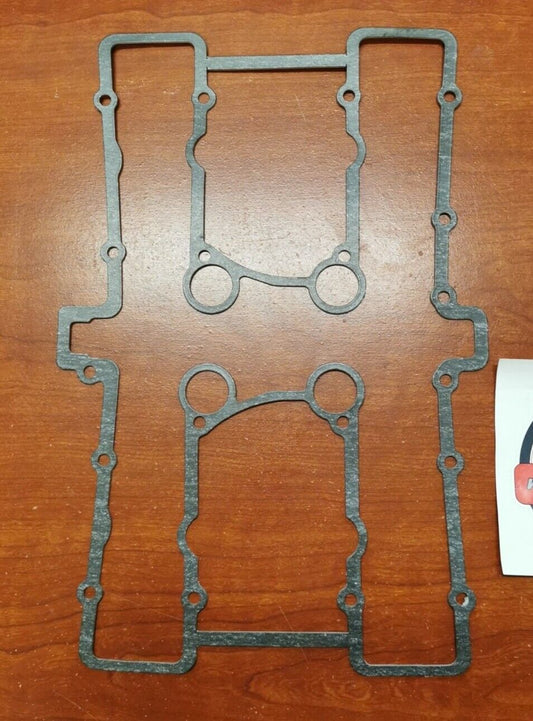 NOS Suzuki GS850 CYLINDER HEAD COVER GASKET 11173-45010 SUB. 11173-45011-H17 S31