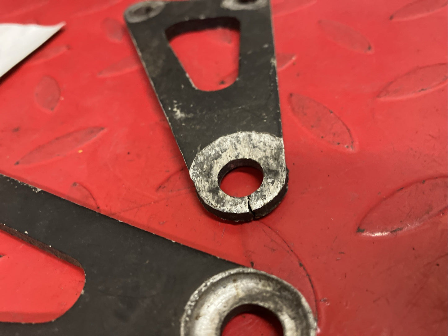 Honda CR250R 1984 Engine motor mount head hanger mounting plate bracket