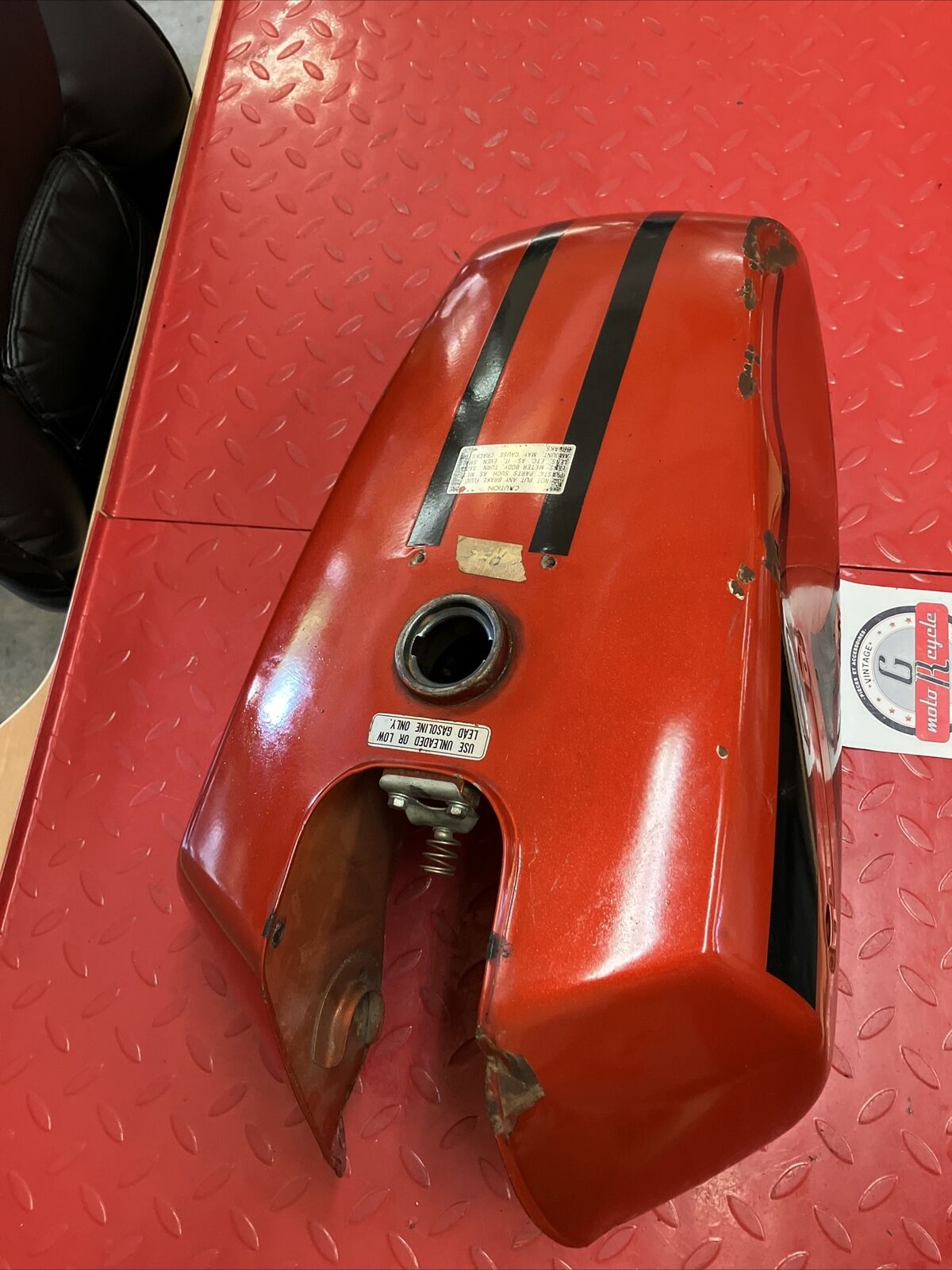 Suzuki RE5 Fuel tank gas petrol reservoir NO PETCOCK