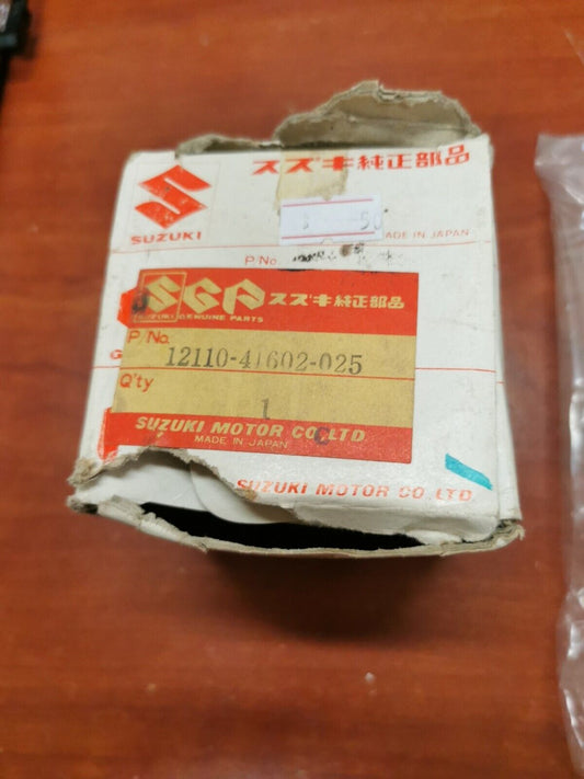 NOS SUZUKI 1977 - 1979 PE250 RM250 PISTON OS 0.25 12110-41602-025 S31