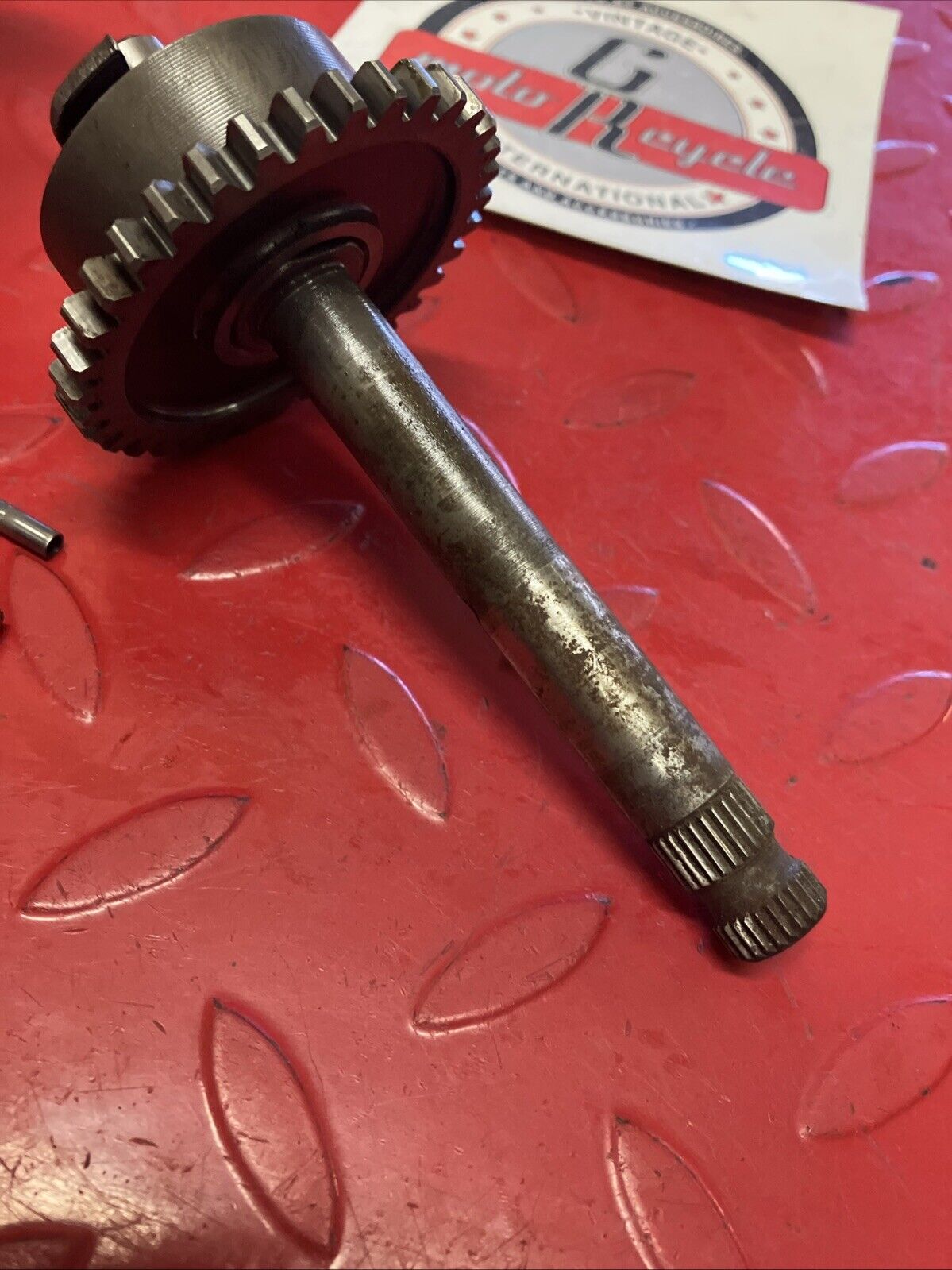 Kawasaki G5 1972 kickstarter kick starter spindle shaft gear 2