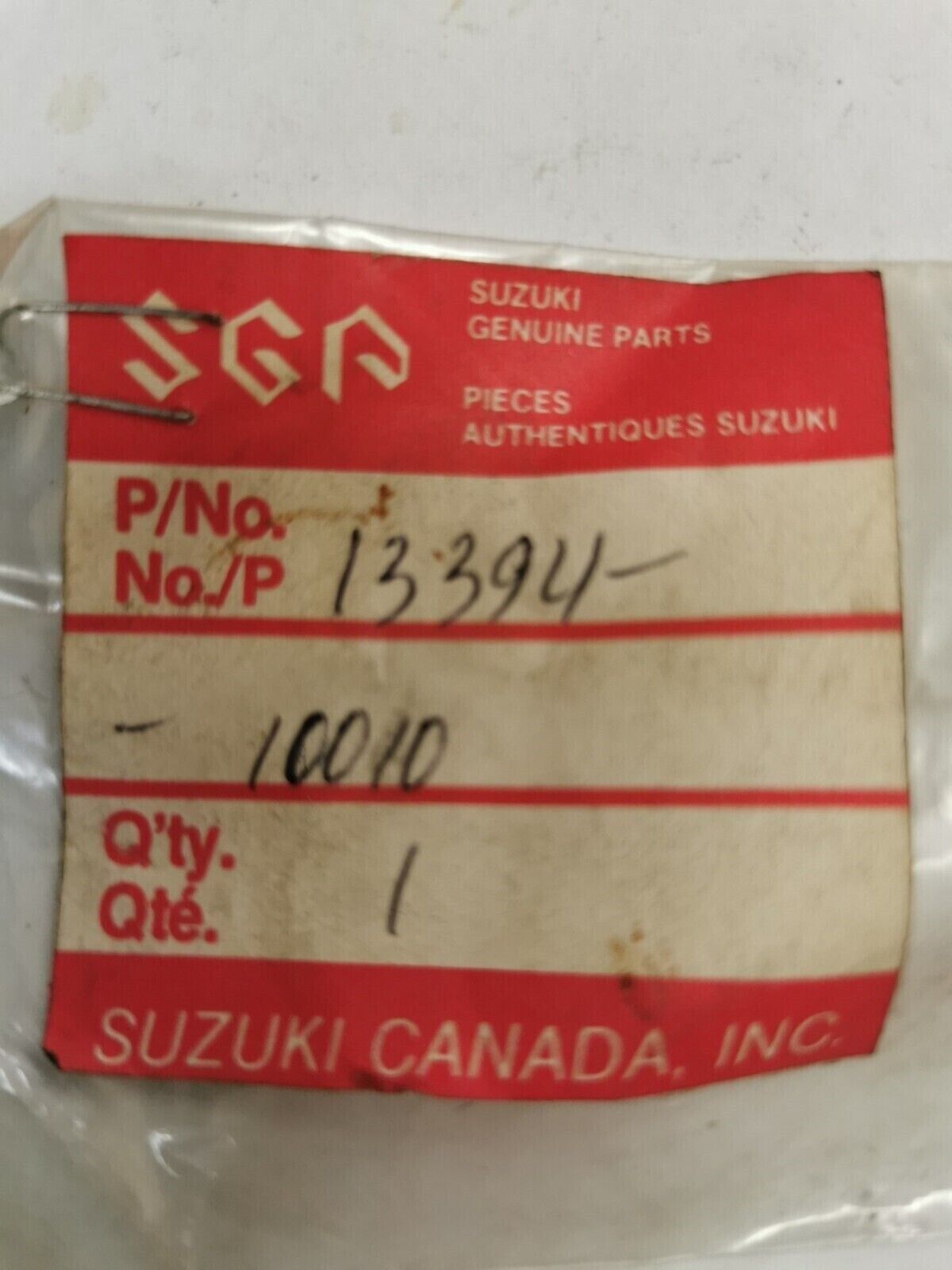 NEW NOS SUZUKI GS550 RM250 50M TC125 NEEDLE CLIP 13394-10010 S27