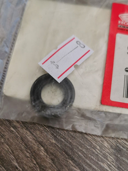 NOS HONDA OIL SEAL 10X17X4 ARAI 91202-KA3-711 H59