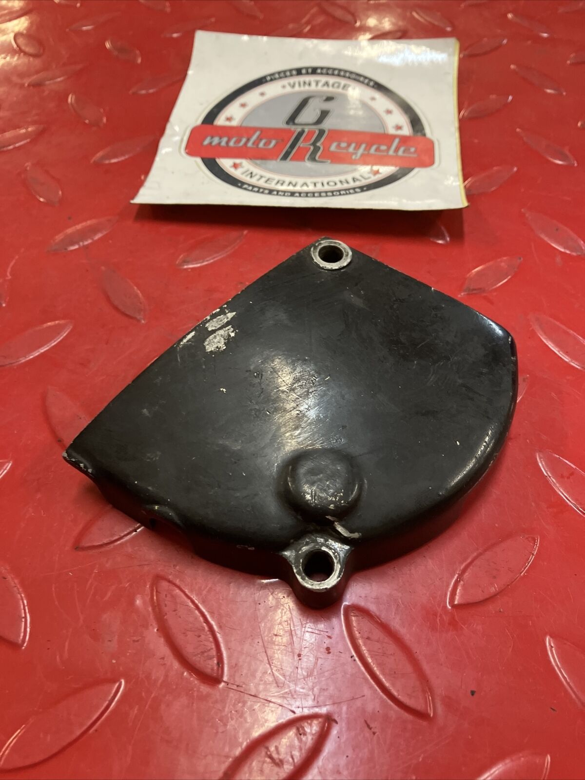 Kawasaki G4TR 1972 right side engine oil pump cover