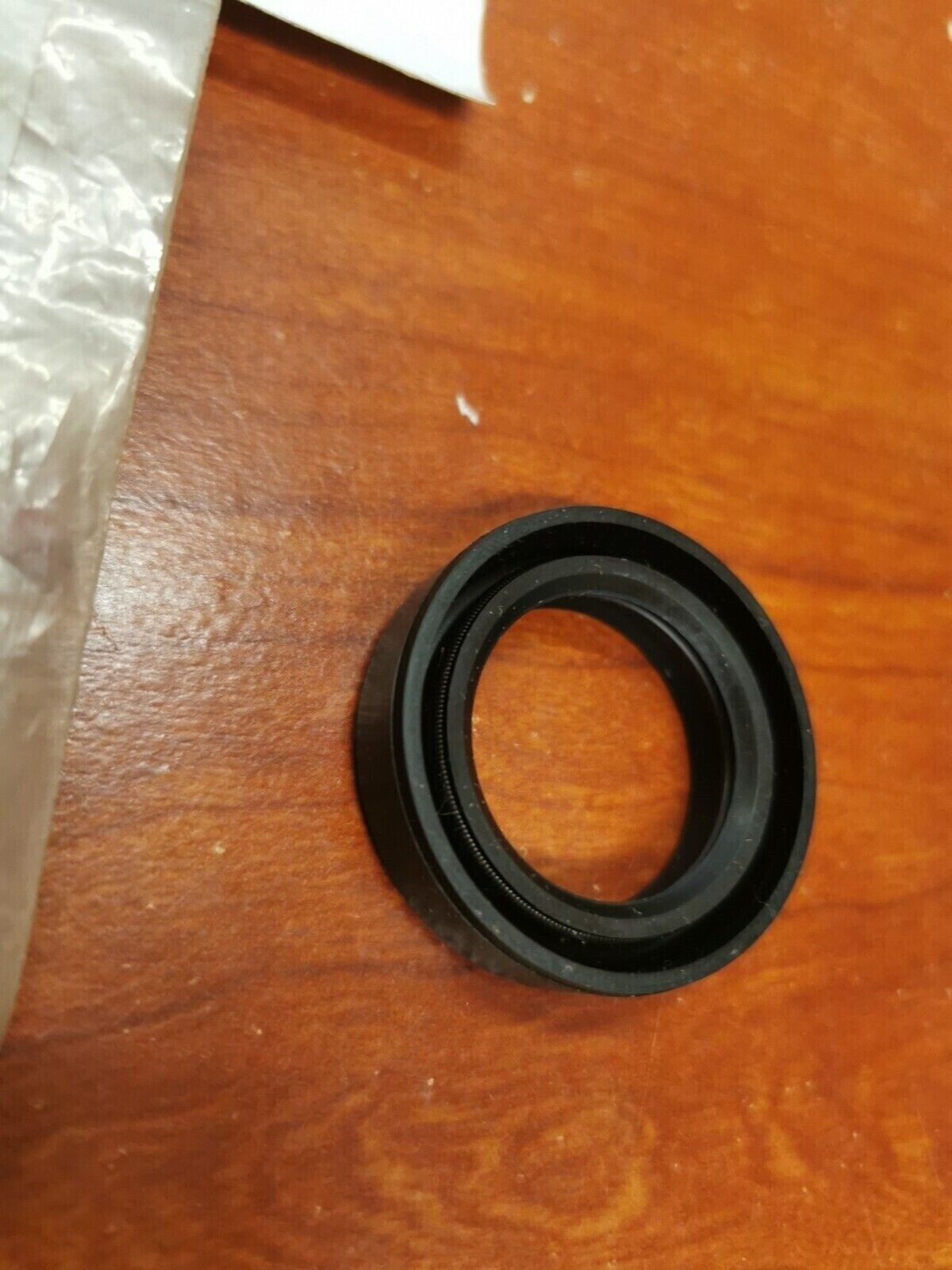 NOS YAMAHA OIL SEAL (5R6) 462-23145-02-00 SUB. 93110-27010-00 Y72