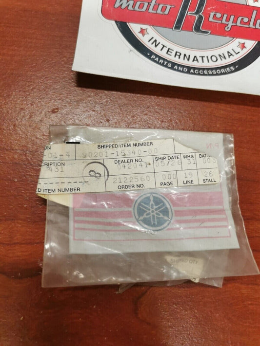 NOS Yamaha PLATE WASHER 90201-15340-00 SUB. 90201-153A1-00 Y72