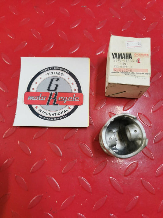 NOS YAMAHA PISTON 1 O/S 0.25 39W-11635-01-00 Y33