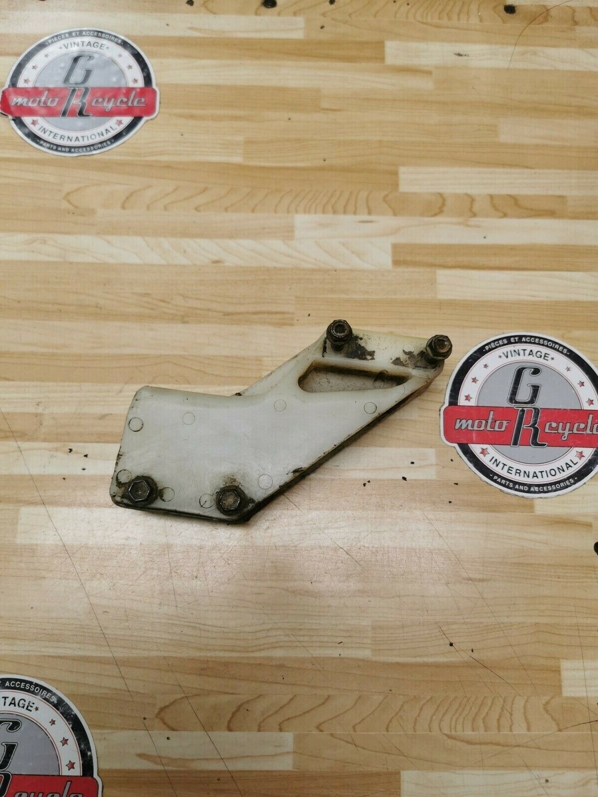 Suzuki RM125 1986 drive chain guide guard slider RM250