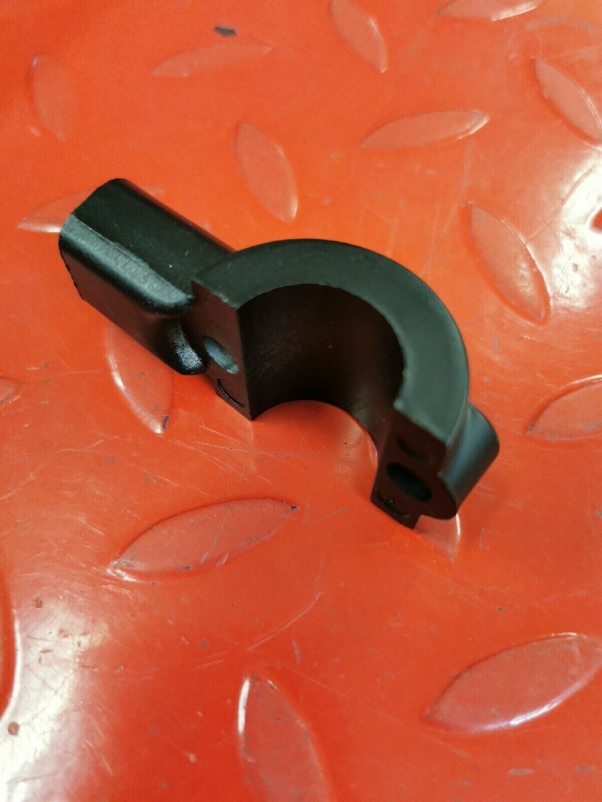 NOS SUZUKI MASTER CYLINDER HOLDER 59671-45100 S11