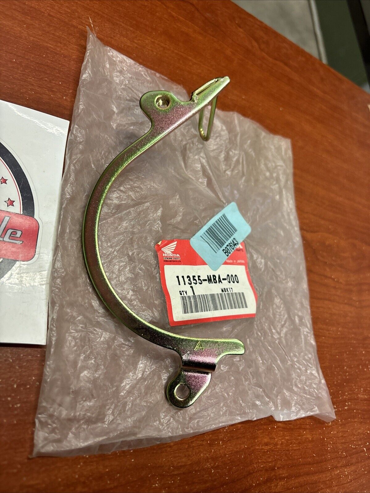 NOS Honda NV400DC NV750C VT750 DRIVE CHAIN GUIDE PLATE 11355-MBA-000 H168
