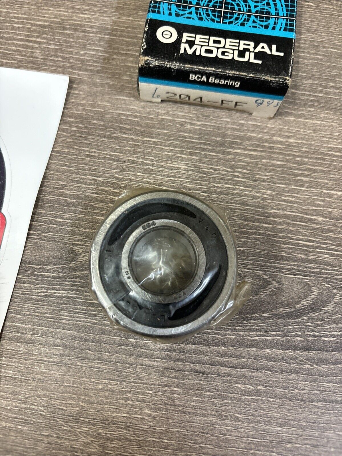 NOS FEDERAL MOGUL BCA BEARING 204-FF J62