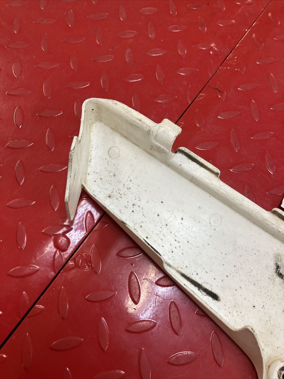 Yamaha IT125 1981 right side cover panel fairing