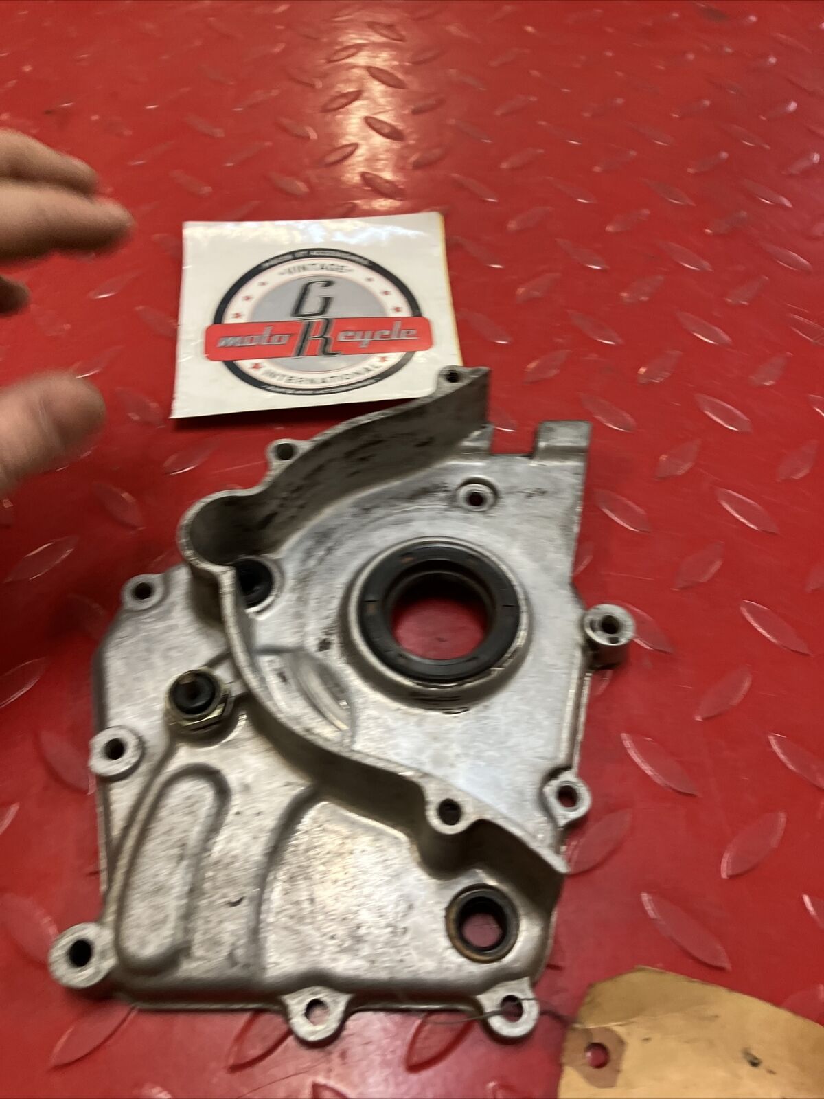 Kawasaki Z1 KZ900 KZ1000 left side transmission sprocket cover U1