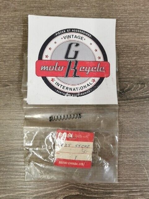 NOS SUZUKI GT380 1972 - 1977 GT550 GT750 1972 - 1977 SPRING 31635-55012 S57