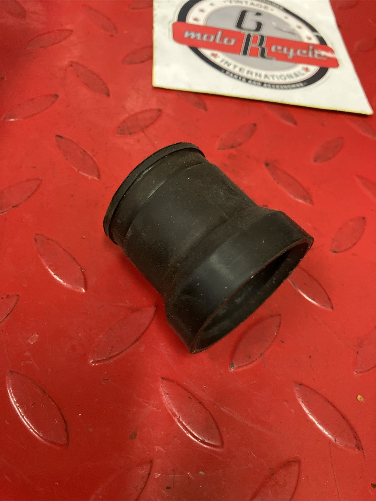Honda CR250R 1985 Silencer mid pipe muffler rubber mount