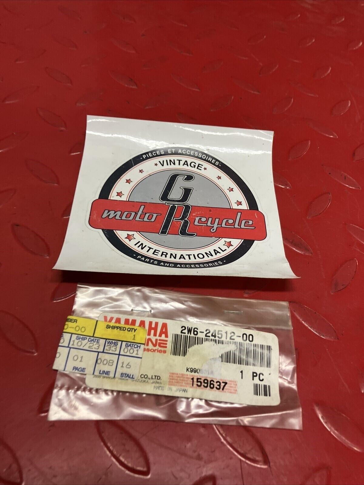 NEW NOS YAMAHA GASKET 2W6-24512-00-00 Y63