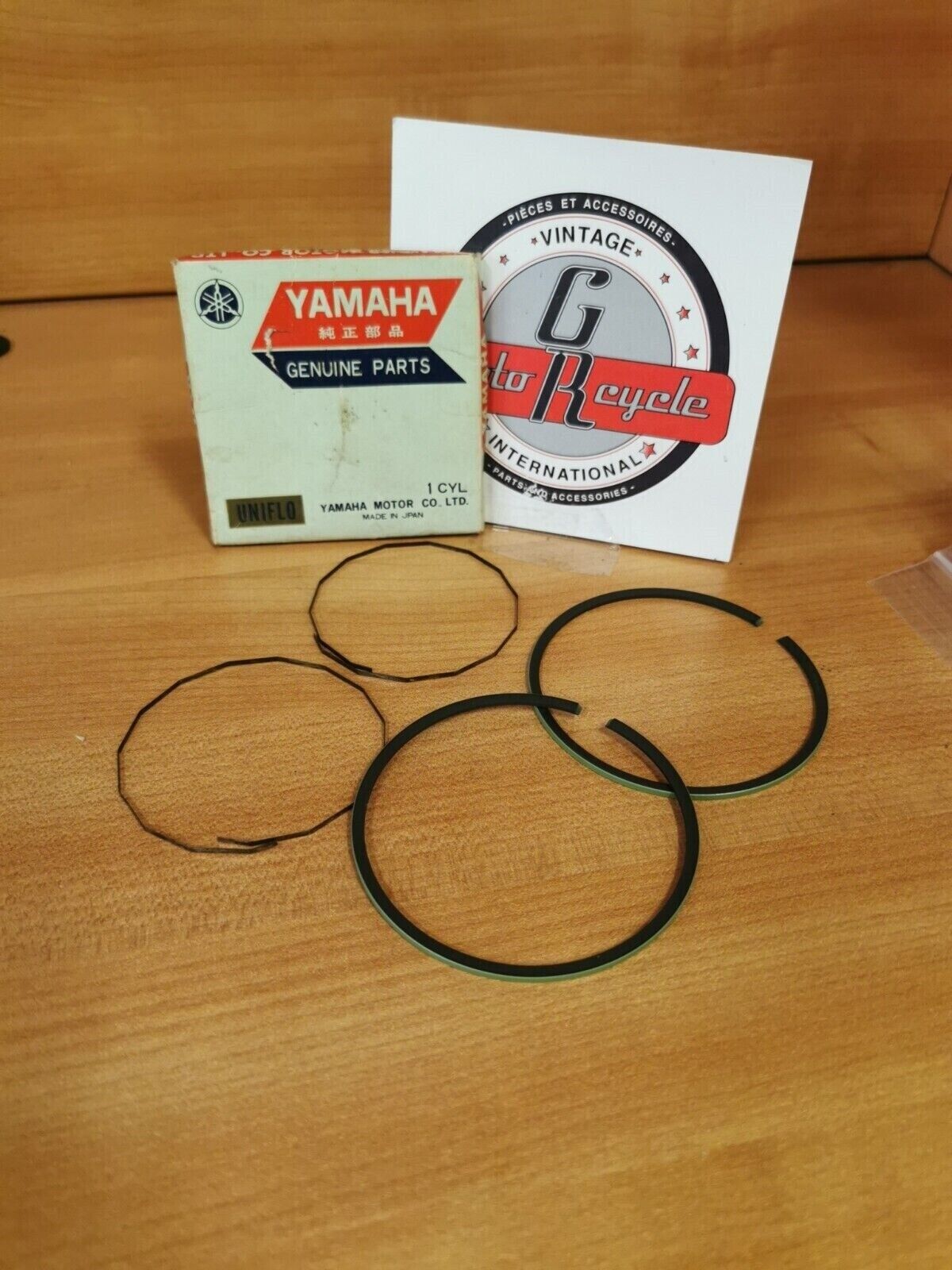 NOS YAMAHA RT1 1970 1971 PISTON RING SET STD 275-11601-00 Y48