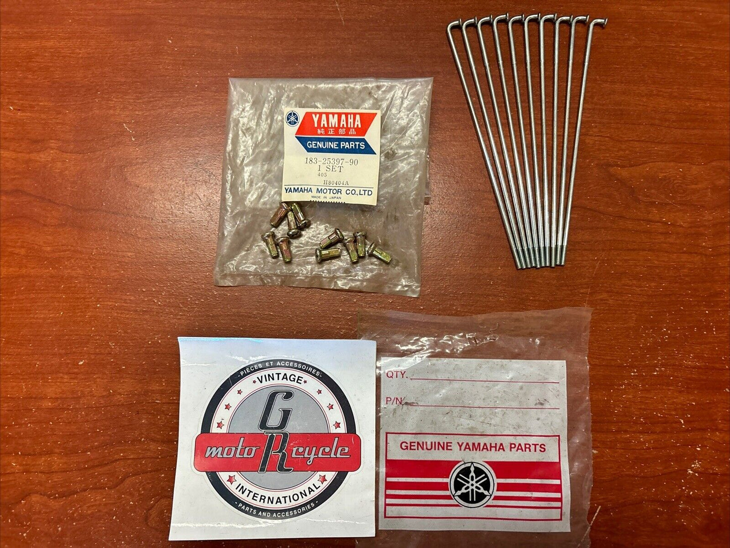 NOS Yamaha DT100 HT1 LT2 LT3 MX100 OUTER SPOKE (10 QTY.) 183-25397-90-00 Y181