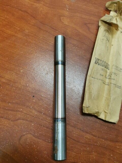 NEW NOS Yamaha DT175 MX125 BUSHING 90389-12002-00 SUB 401-22124-00-00 Y110