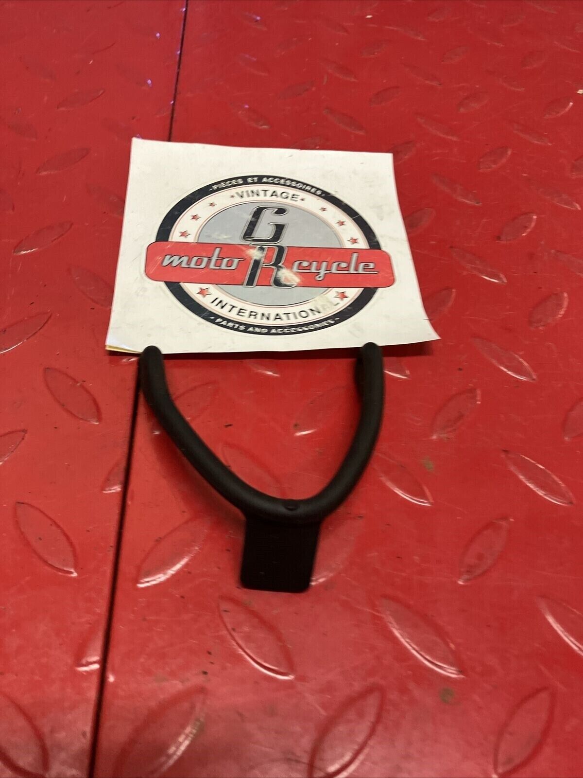 Kawasaki KX125 1980 Fuel tank band rubber strap holder