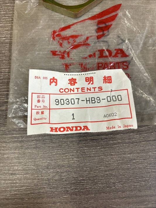 NOS Honda TRX250 R X TRX300EX TRX400EX REAR AXLE NUT A 90307-HB9-000 H134