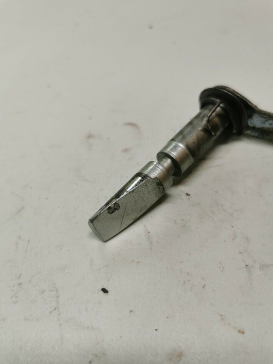 Yamaha DT100 1976 clutch push lever actuator release lifter