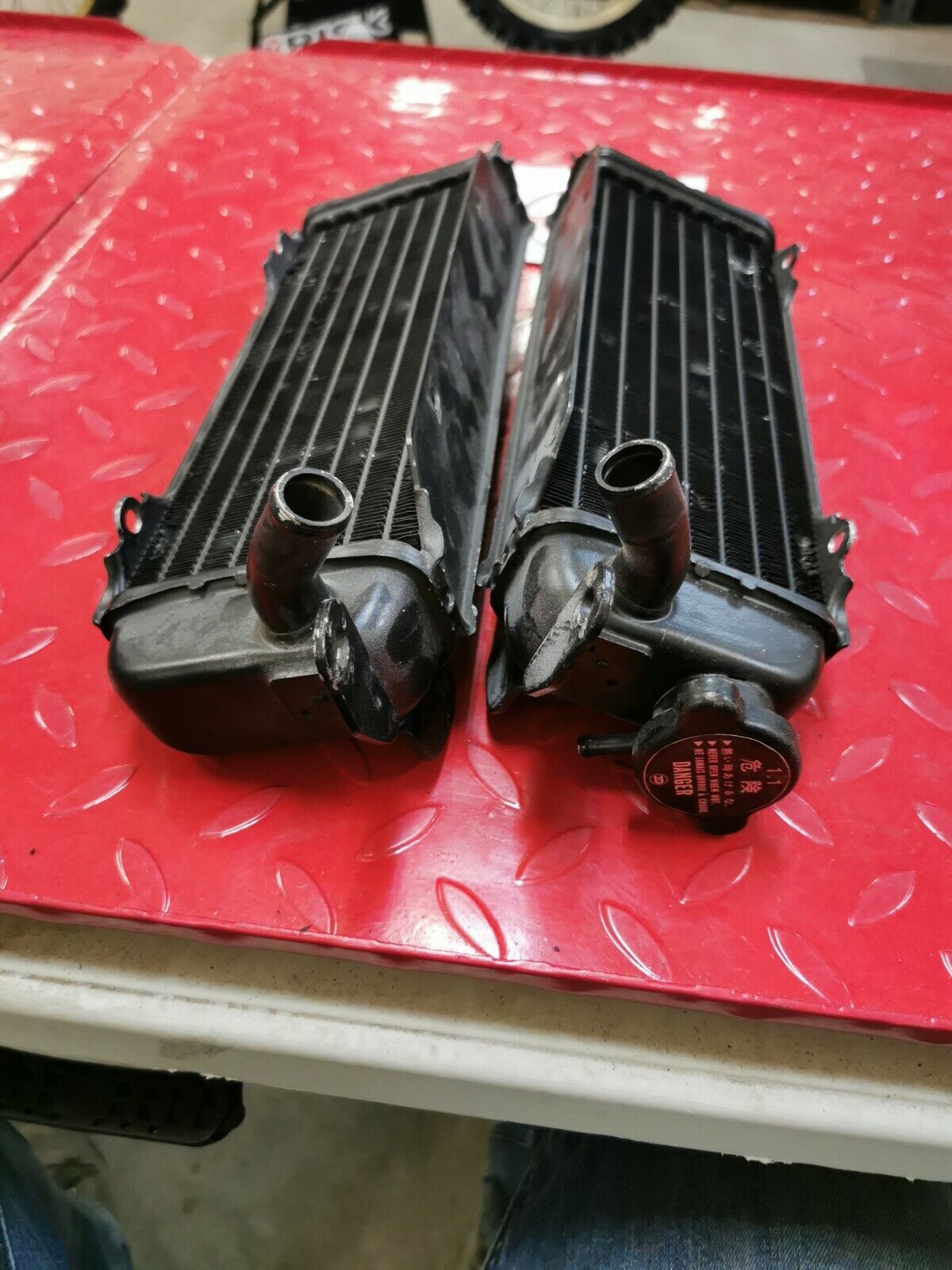 Suzuki RM125 1984 left right radiator set 1985 17710-14502 1985 3