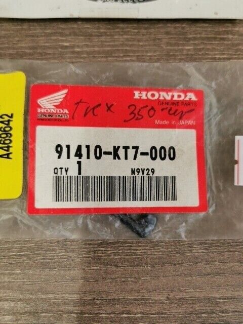NOS HONDA CB400F CBR250R COTA 4RT CLIP 4X60 91410-KT7-000 H105