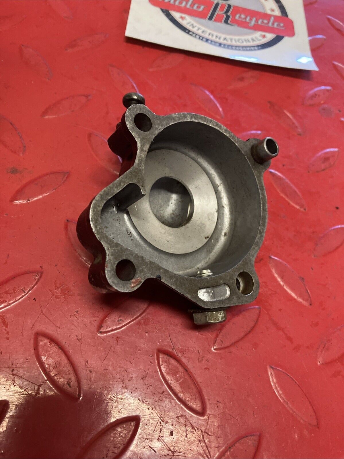 Suzuki RM125 1983 Water pump cover housing case