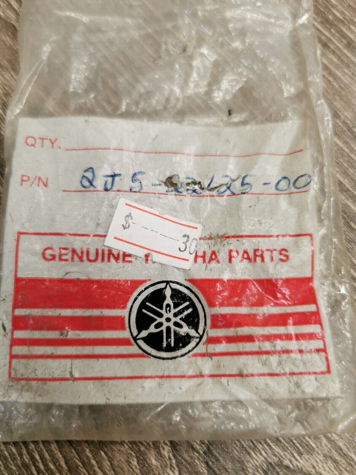 NOS YAMAHA Yz80 1978-1980 Rear Swingarm Cushion Bolt 2j5-22125-00 Y57