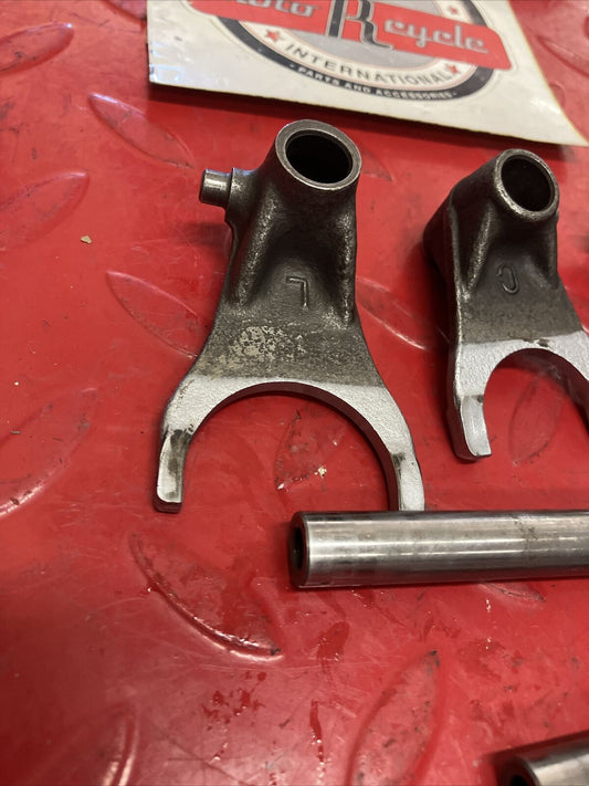 Honda CR125R 1987 Transmission gear shift forks