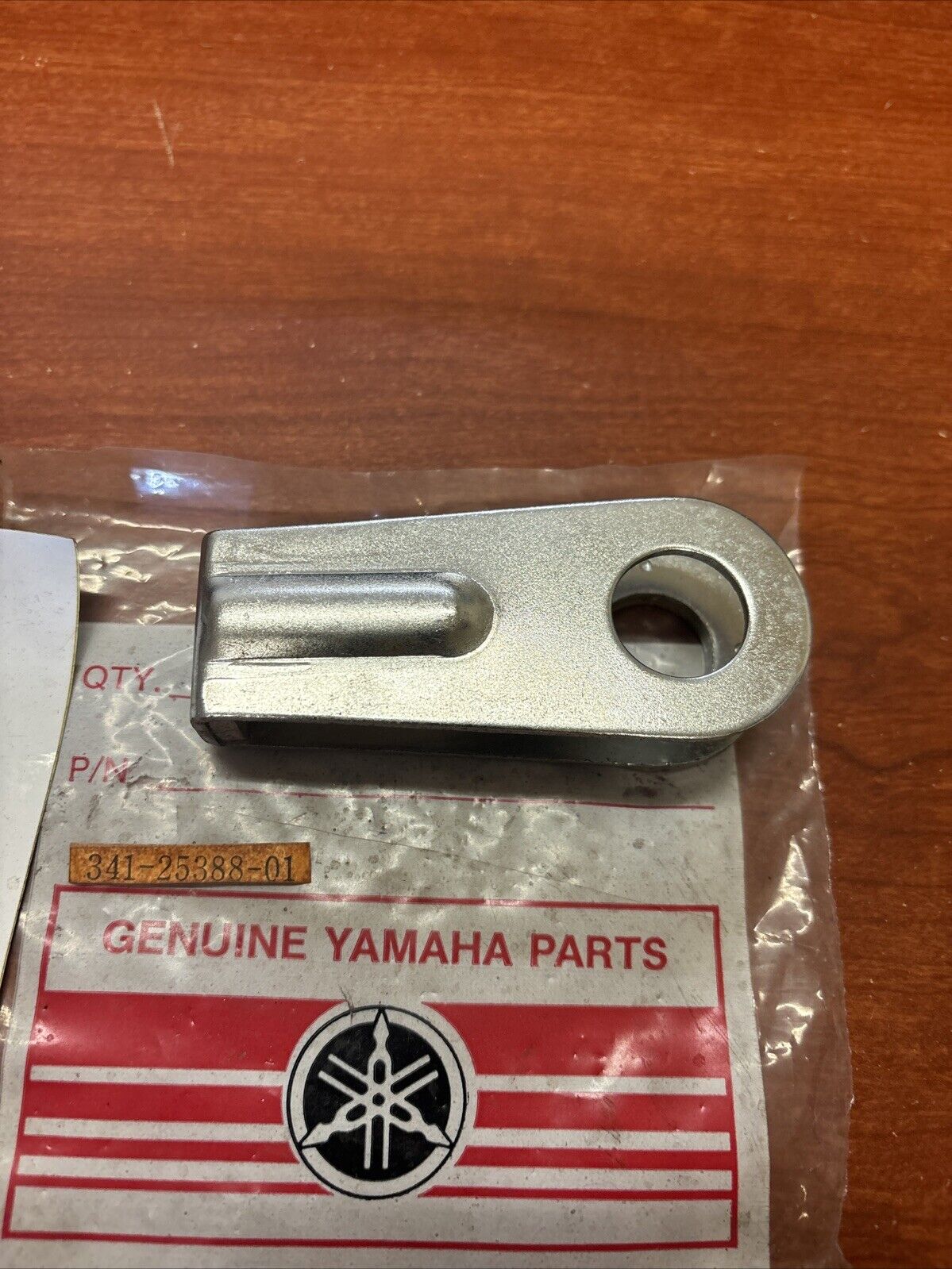 NOS Yamaha TX650 TX750 XS650 CHAIN PULLER 341-25388-01-00 Y182