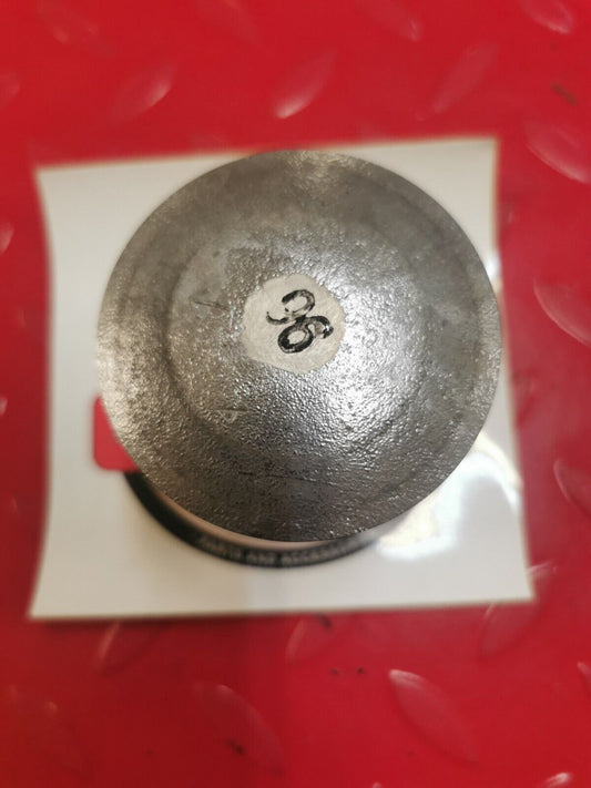 NOS Yamaha RD400 PISTON 3J7-11631-00-96 Y17