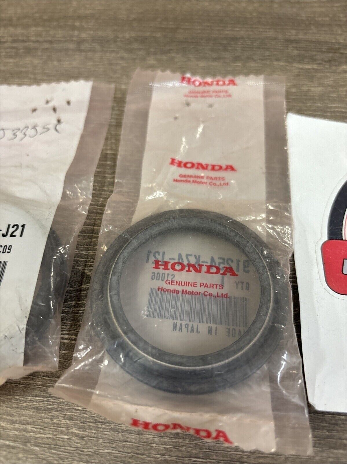 NOS Honda 1998 2000 - 2007 CR125 R DUST SEAL KIT OF 2 91254-KZ4-J21 SUB H126