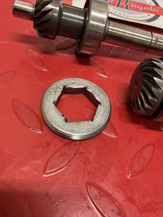 Yamaha MJ50 1982 Towny Drive driven shaft pinion transmission main axle LC50