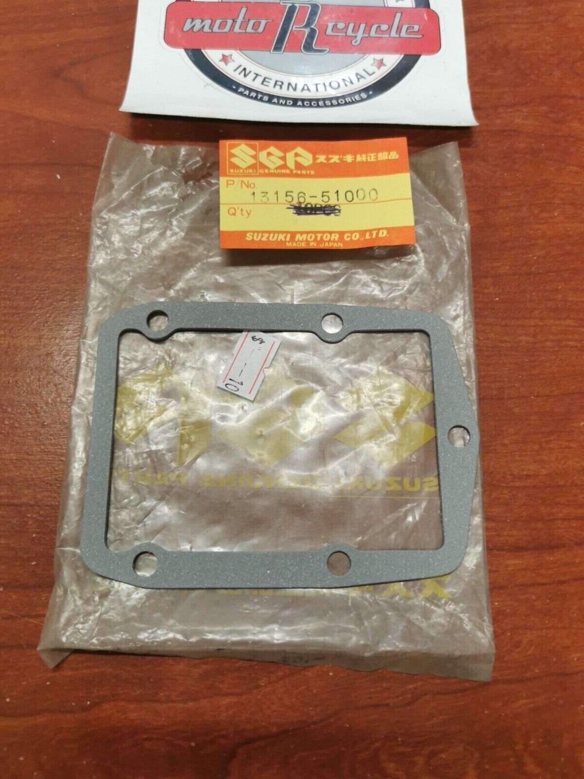NOS Suzuki SNOWMOBILE REED VALVE COVER GASKET 13156-51000 S16