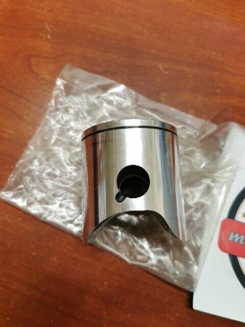 NOS Kawasaki 1995 KX125 PISTON-ENGINE 13001-1429 K37