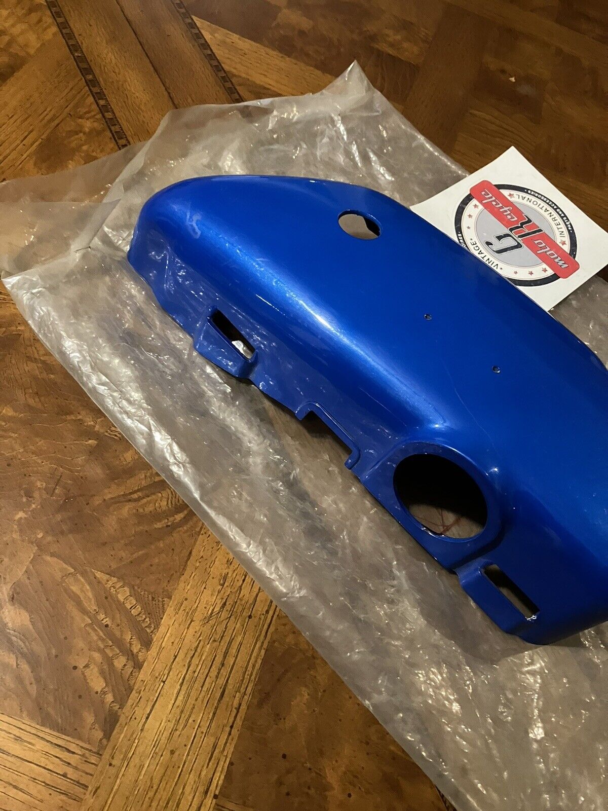 NOS Kawasaki S1 S2 1973 RIGHT SIDE COVER PANEL OIL TANK COVER 36007-031-93 K35 1