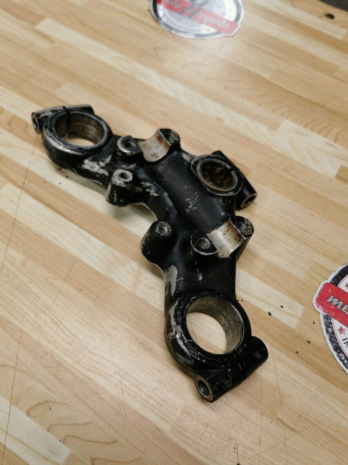 Yamaha DT250 1976 steering stem triple clamp tree top crown handle DT400